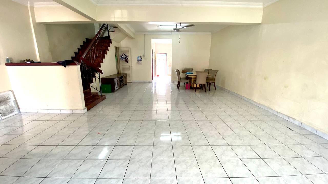 Double Storey Terrace Taman Mutiara Subang - photo 2