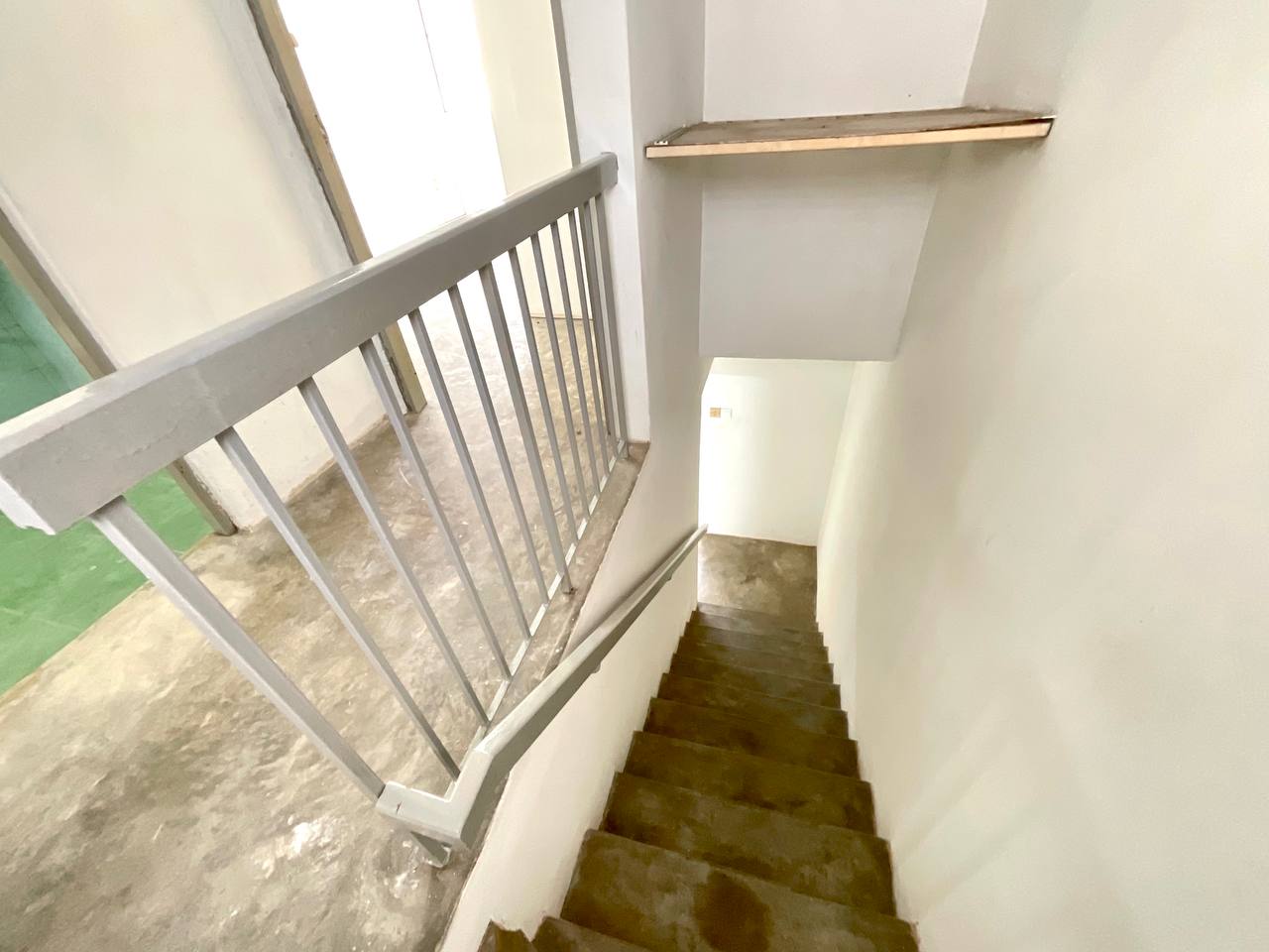 End Lot 3 Storey Terrace Taman Putra Ampang - photo 11