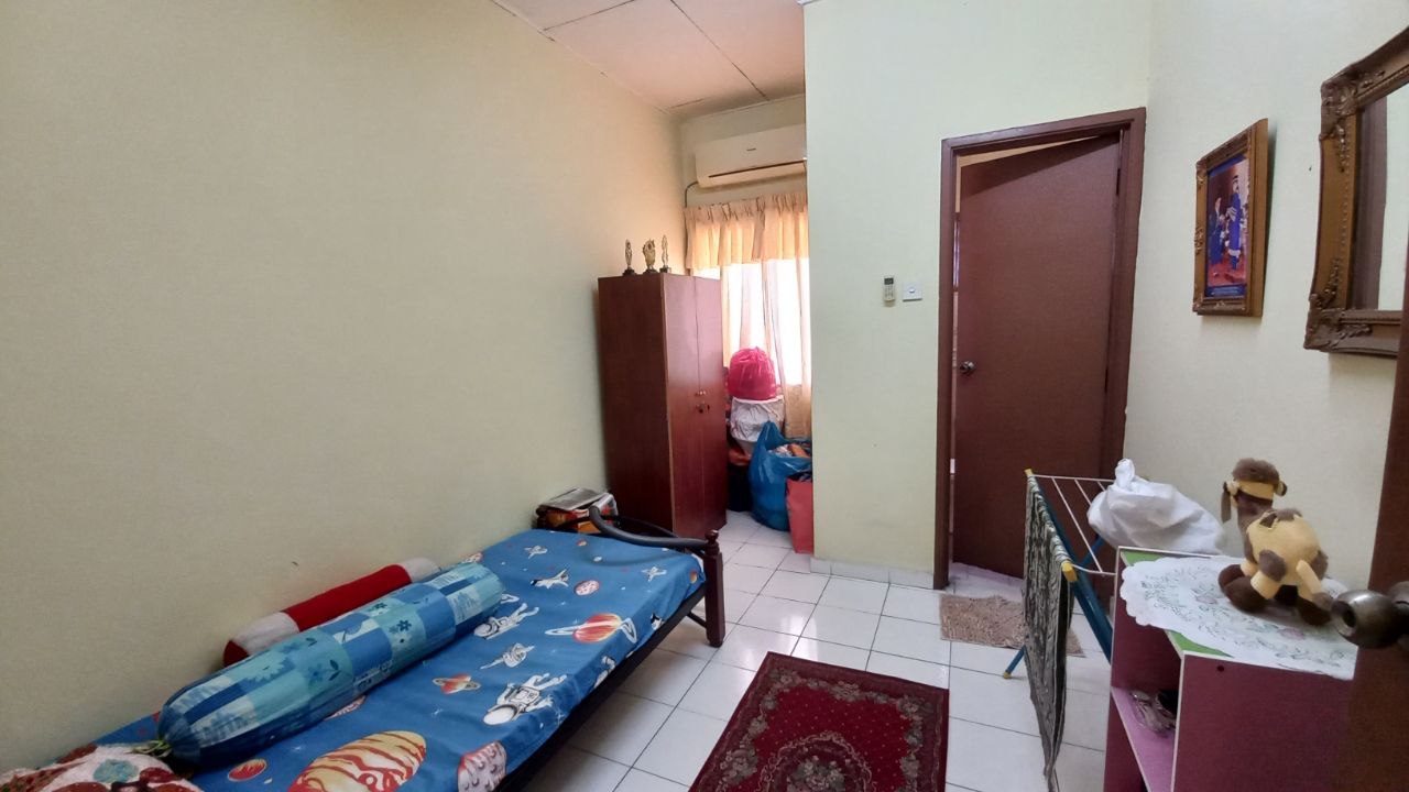 Double Storey Terrace Bandar Putera Klang - photo 6