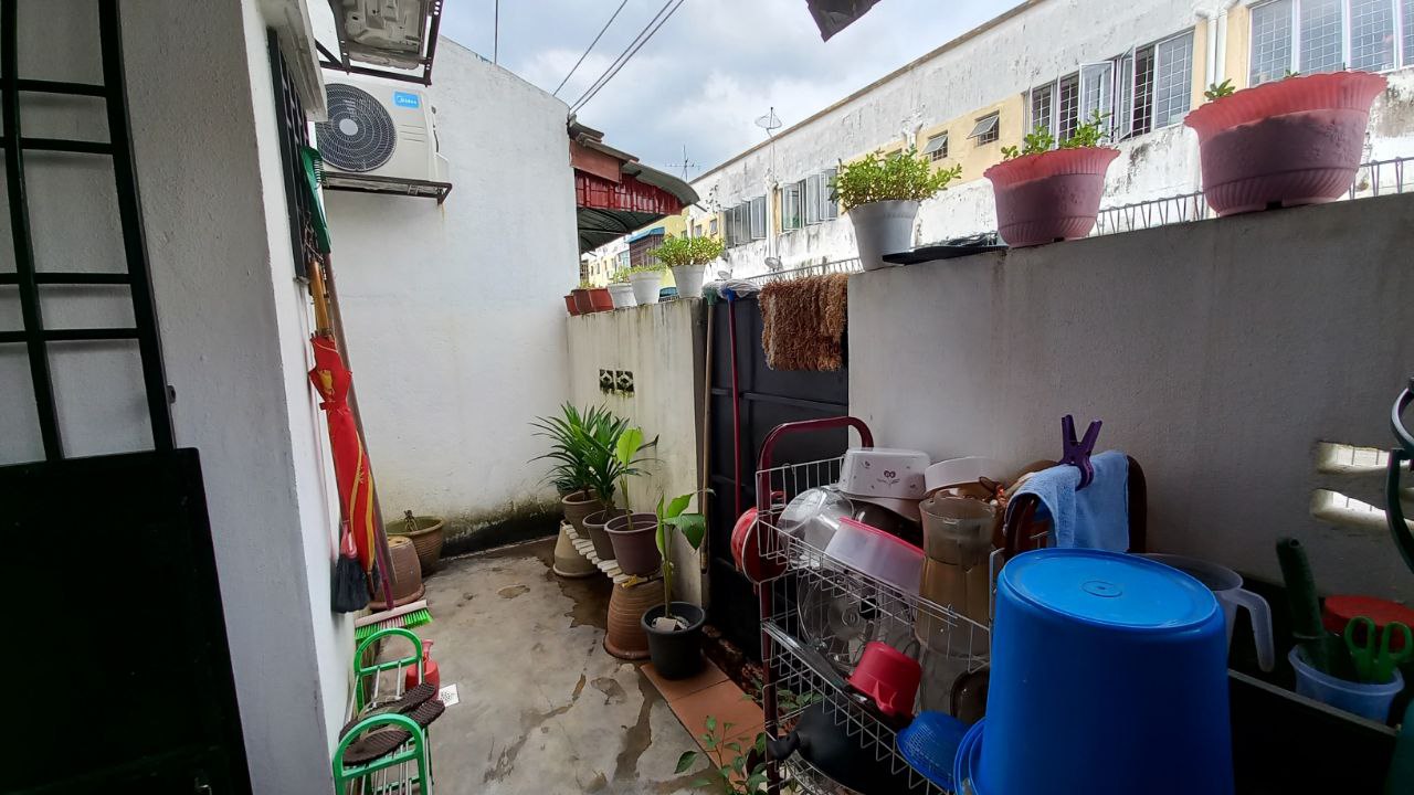 Double Storey Terrace Bandar Putera Klang - photo 10