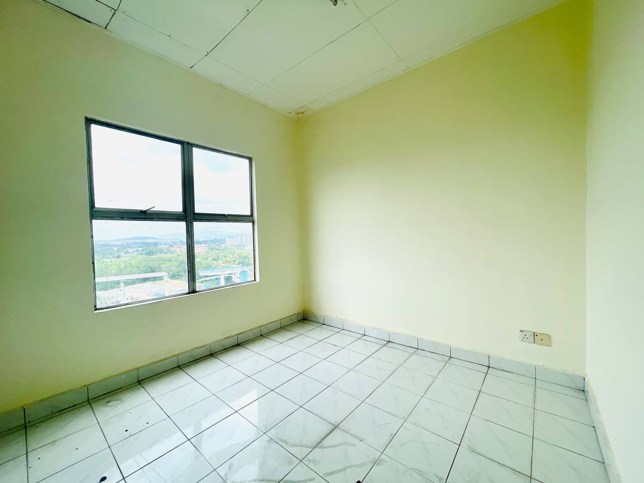 Brunsfield Riverview Apartment Seksyen 13 - photo 4