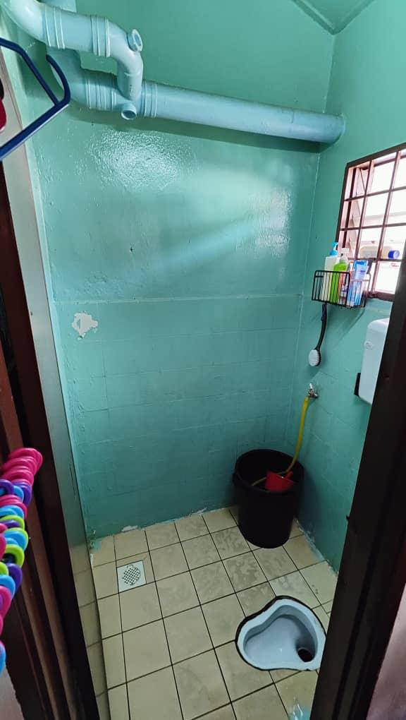 Double Storey Terrace Bandar Rinching Seksyen 2 - photo 3