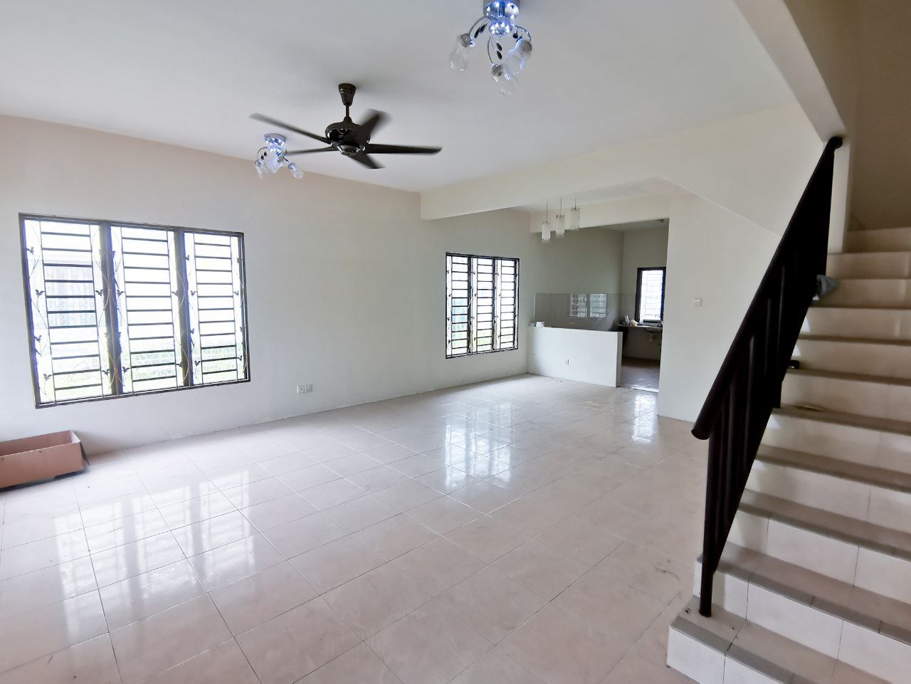 End Lot Double Storey Terrace Taman Saujana Rawang - photo 10