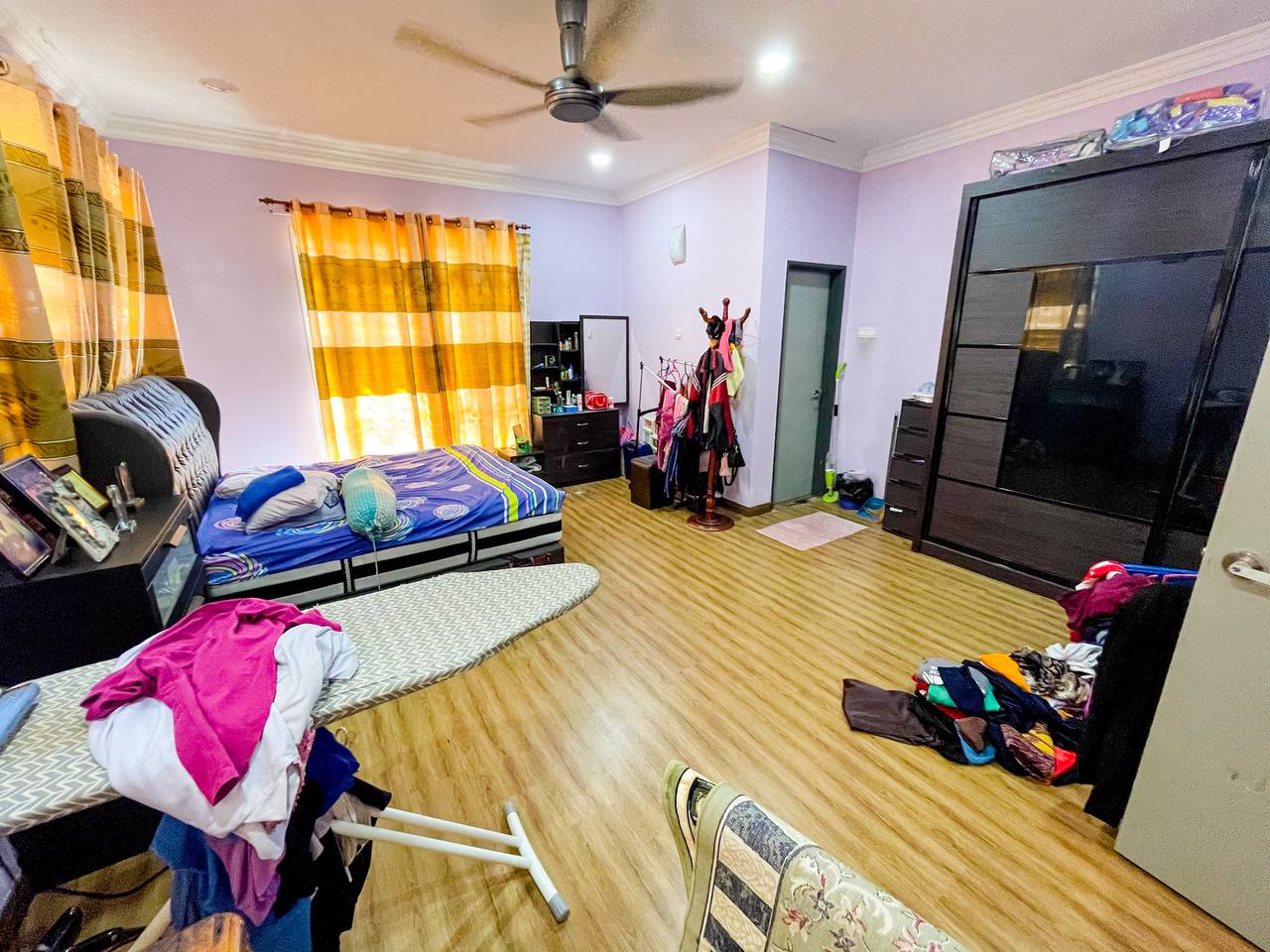 Corner Lot Double Storey Terrace Presint 11 - photo 2