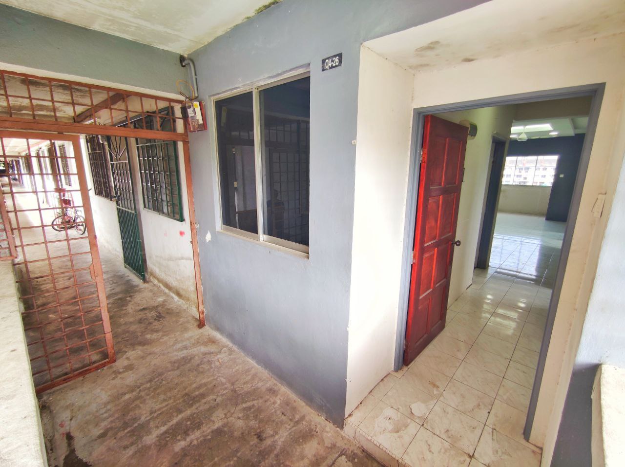 Apartment Taman Setia Balakong Blok C - photo 2