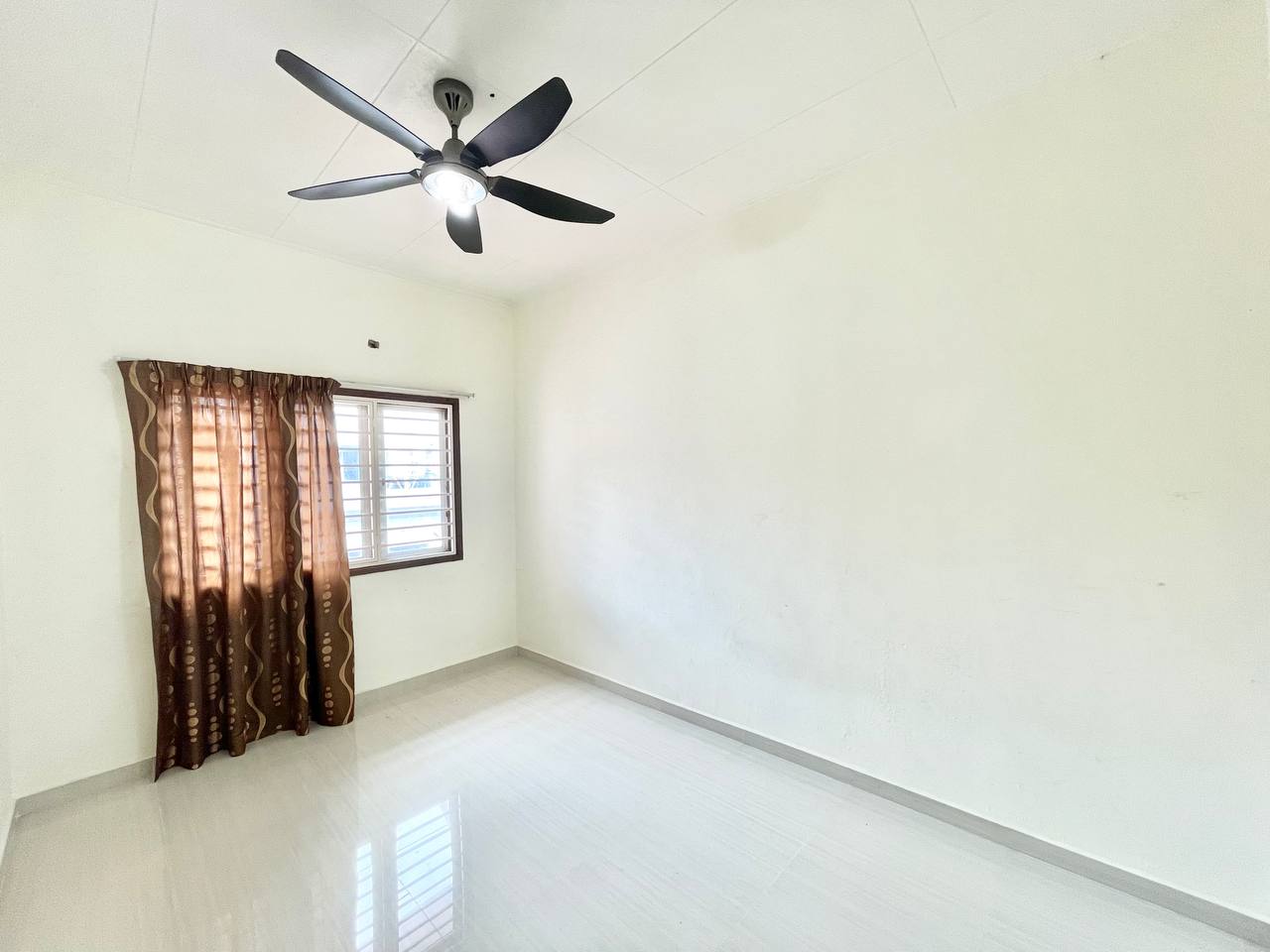 Double Storey Terrace Taman Damai Budi Alam Damai - photo 7