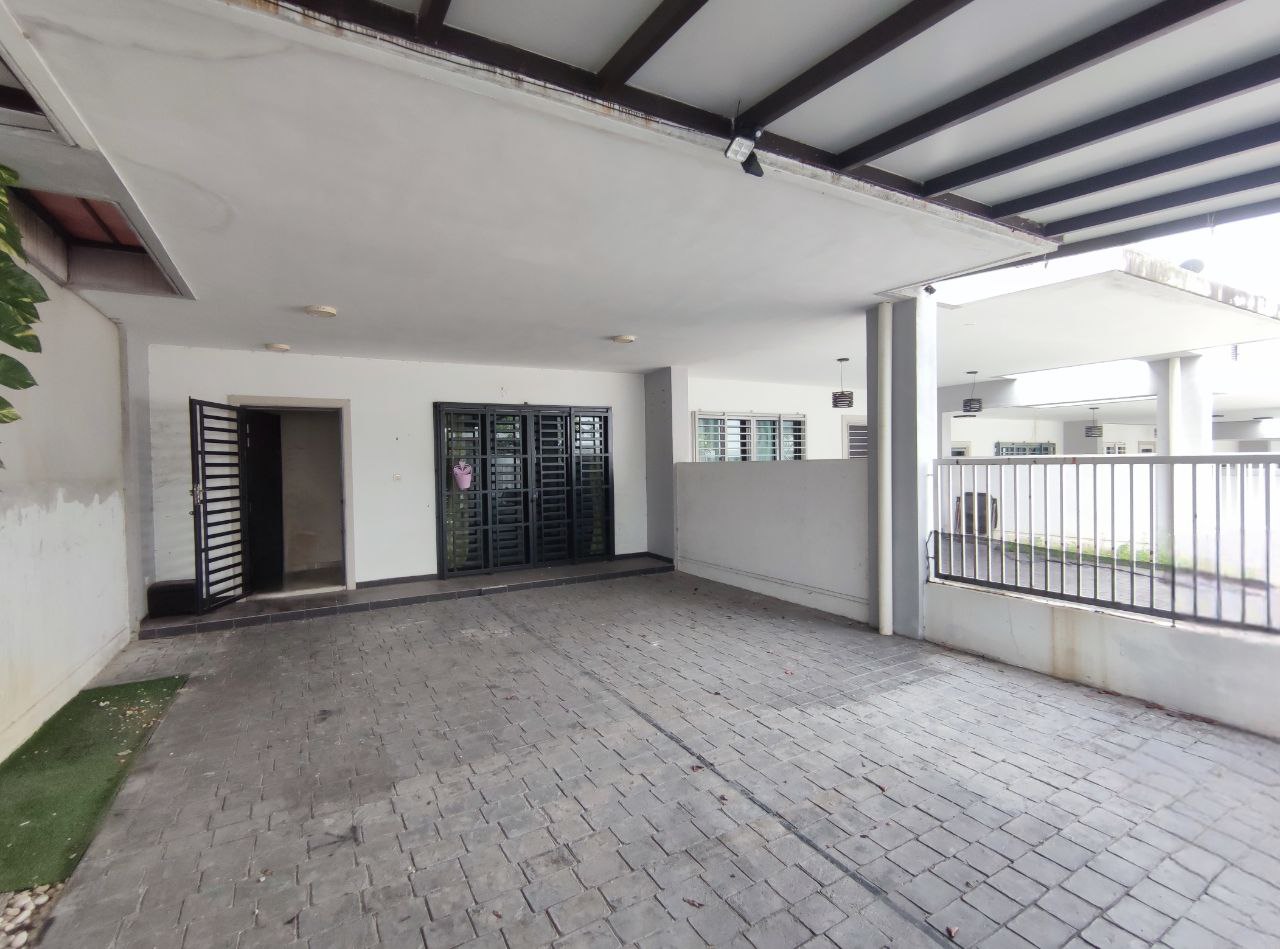 Double Storey Terrace Laman Delfina Nilai Impian - photo 8