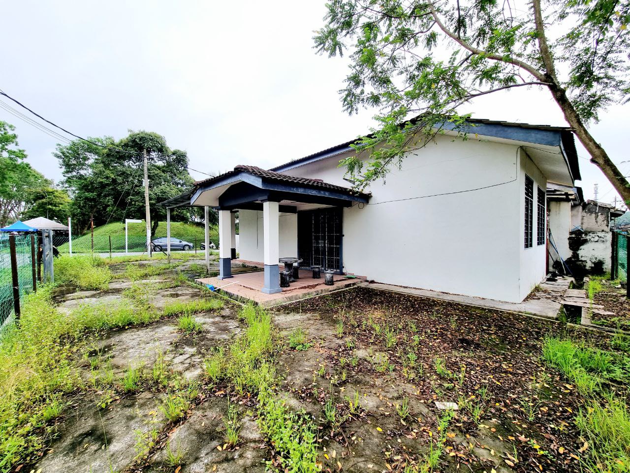Corner Lot 1 Storey Terrace Taman Semenyih Indah - photo 12