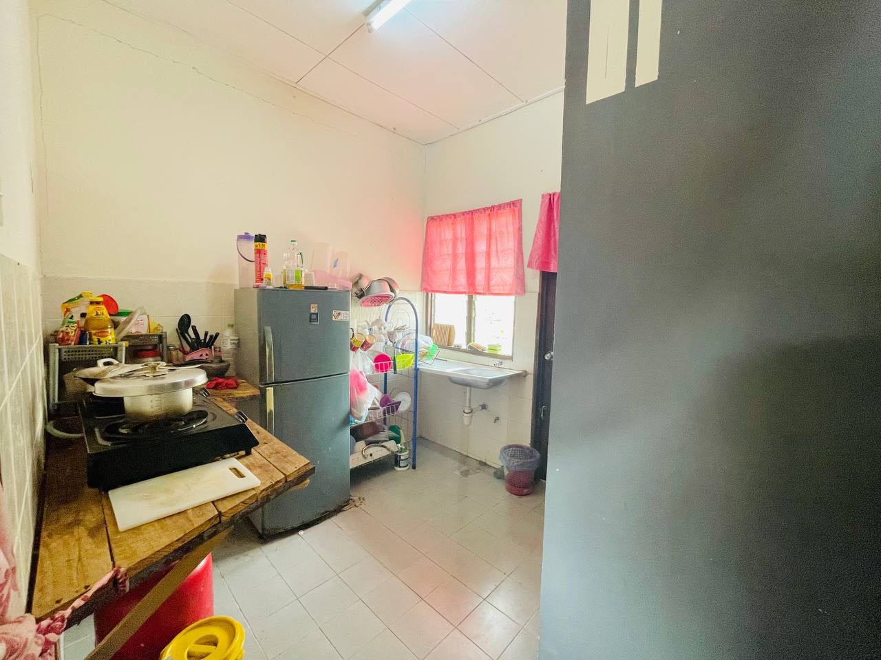 Single Storey Terrace Taman Pinggiran Pedas - photo 7