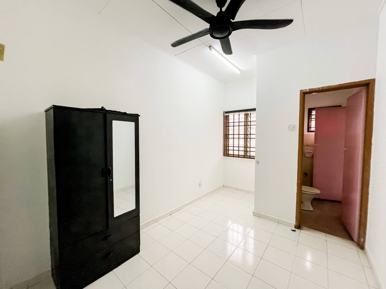 End Lot 2 Storey Terrace Taman Camellia - photo 12