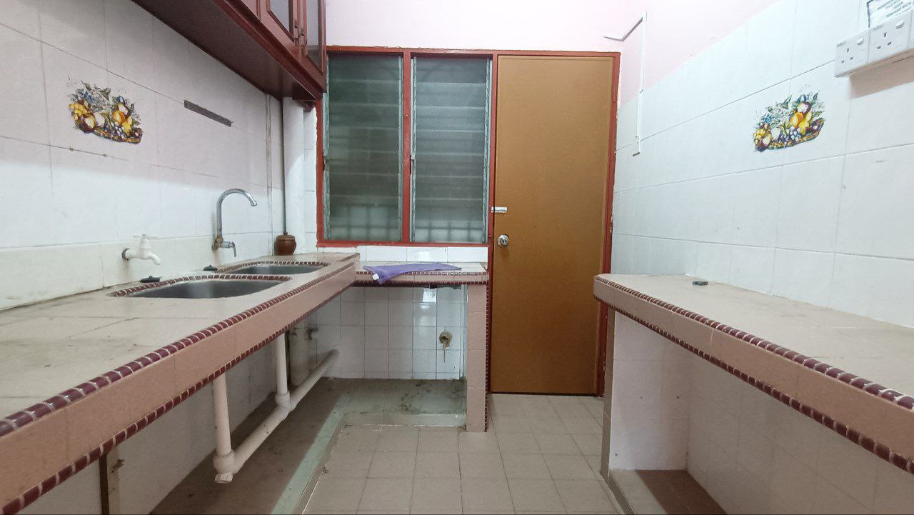 Level 1 Flat Taman Sri Manja - photo 4