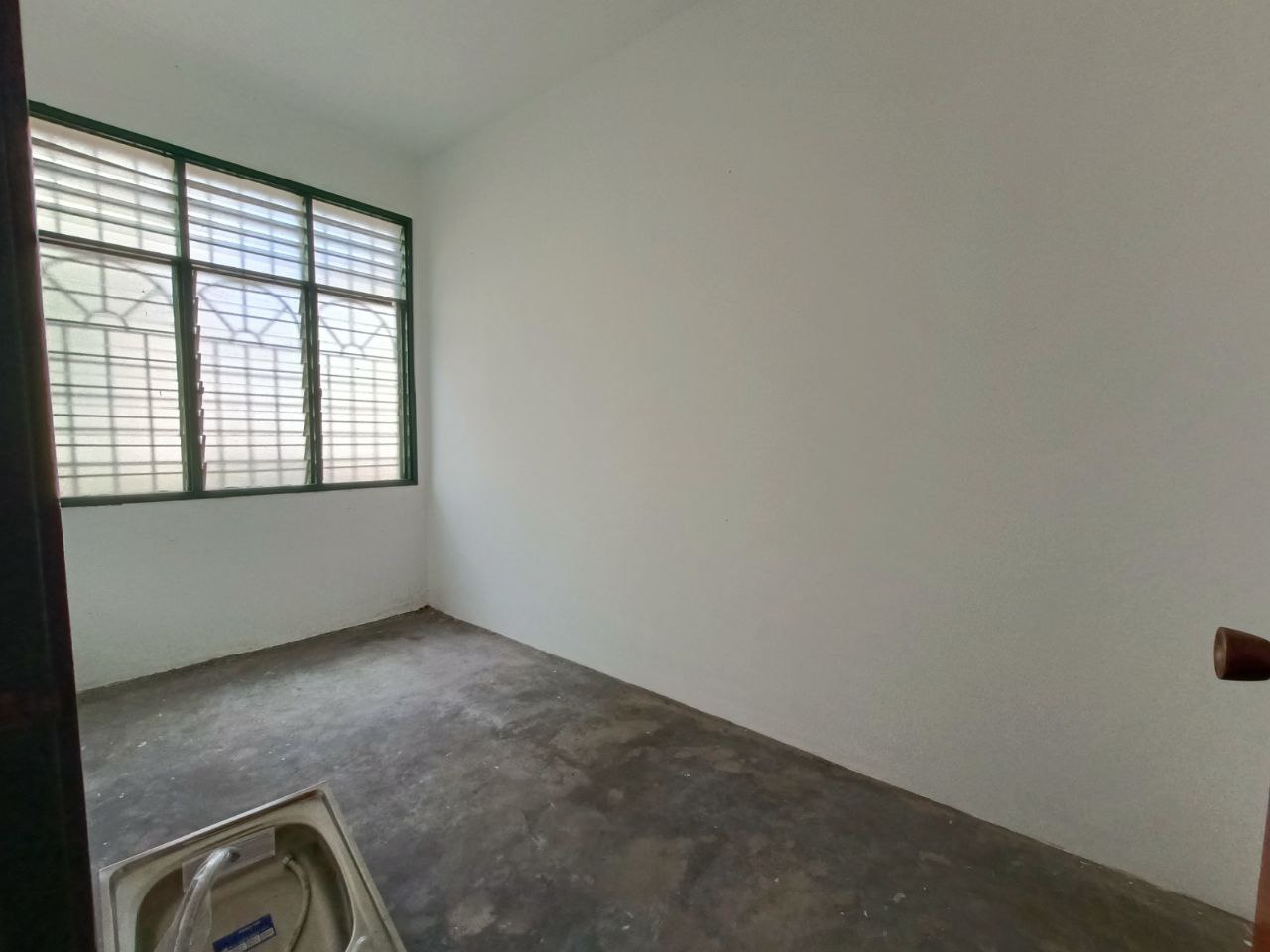 End Lot 2 Storey Terrace Saujana Puchong - photo 4
