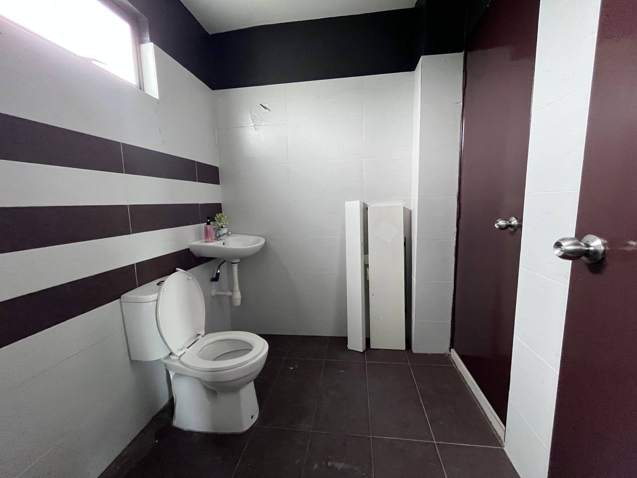 Corner Lot Double Storey Terrace Taman Sri Garing - photo 11