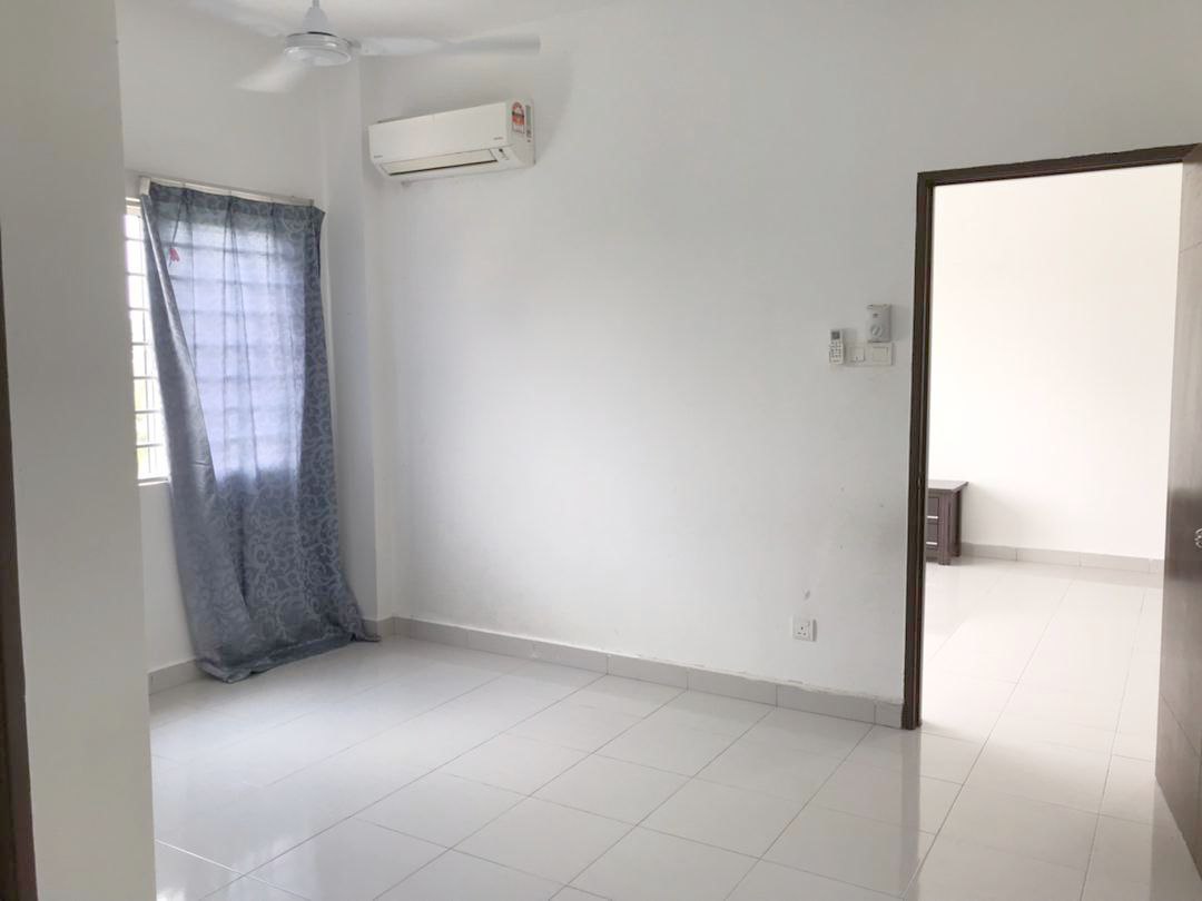 Suria Apartment Taman Emas Dengkil - photo 2