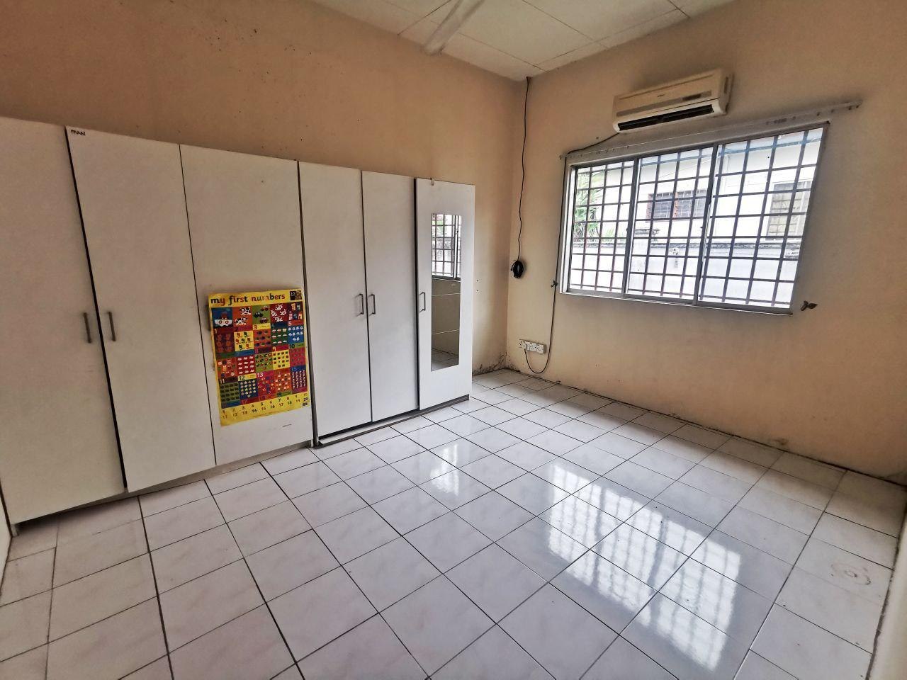 Single Store Bungalow Kota Perdana - photo 3