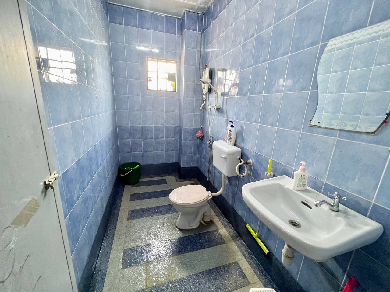 2 Storey Terrace Taman Sri Kemuning Seksyen 32 - photo 6