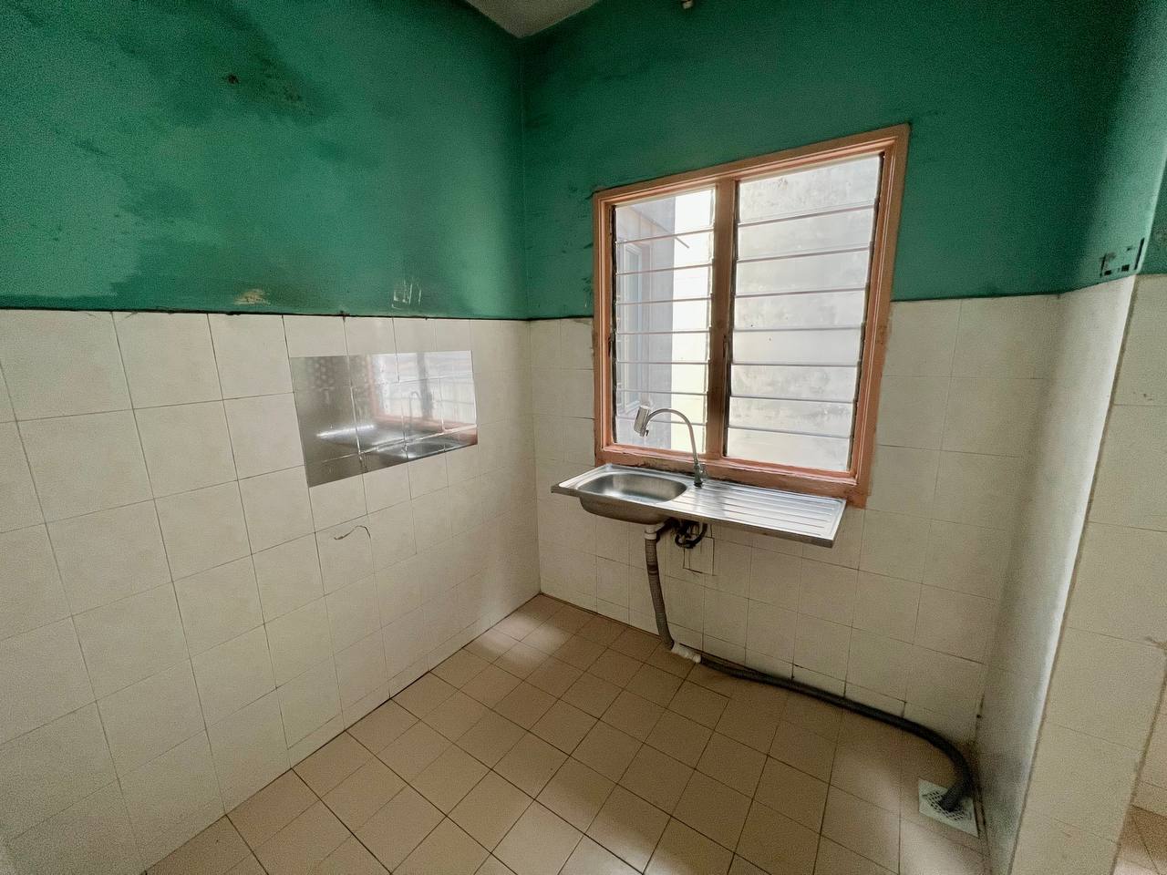 Merdeka VIlal Apartment Blok Melur Ampang - photo 4