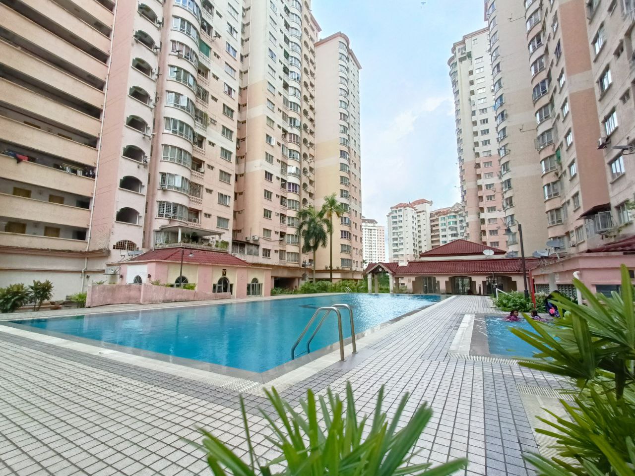 Sri Intan 1 Condominium Jalan Ipoh - photo 2