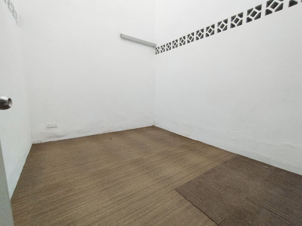 Single Storey Terrace Taman Maluri - photo 10
