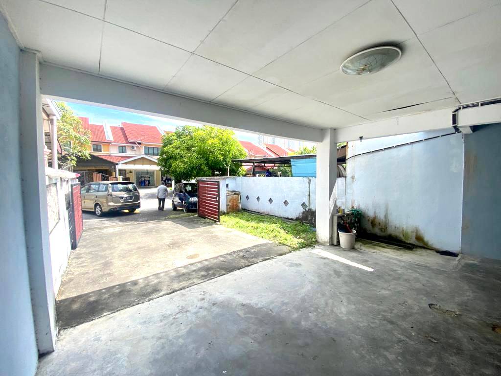 Double Storey Terrace Taman Desa Kasia Nilai - photo 4