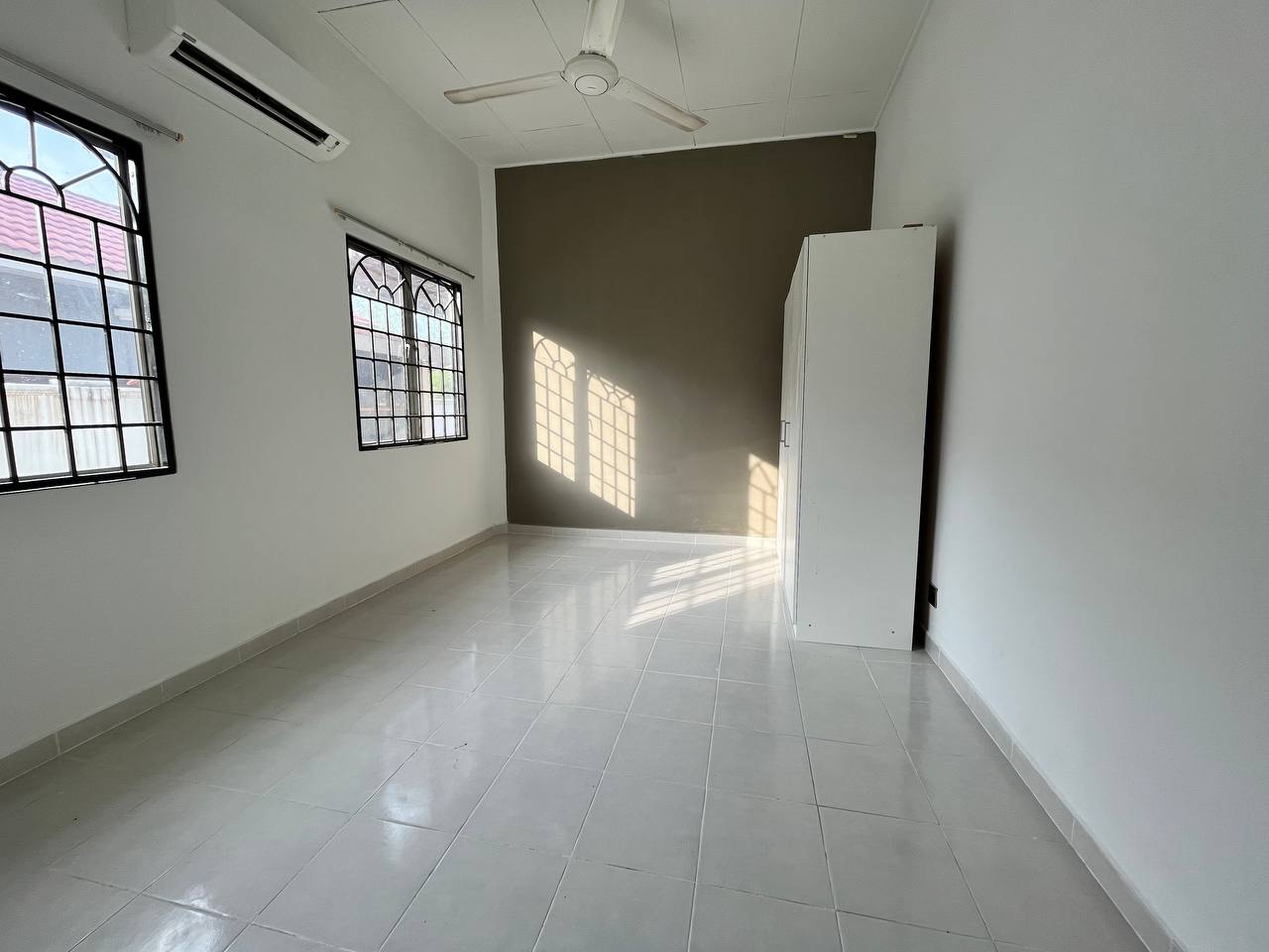 Single Storey Bungalow Taman Tasik Semenyih - photo 8