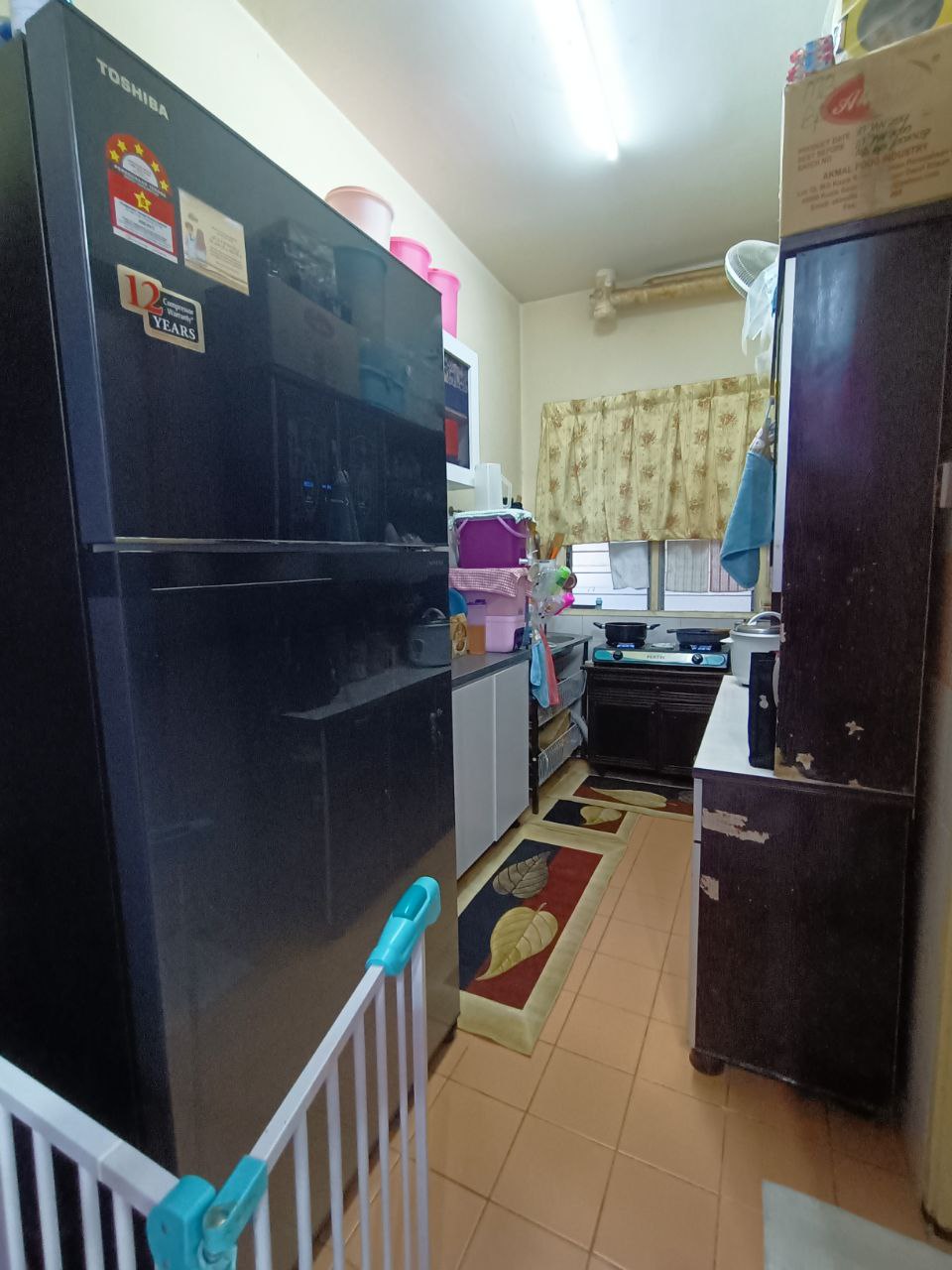 Lily Apartment Saujana Utama Sungai Buloh - photo 2