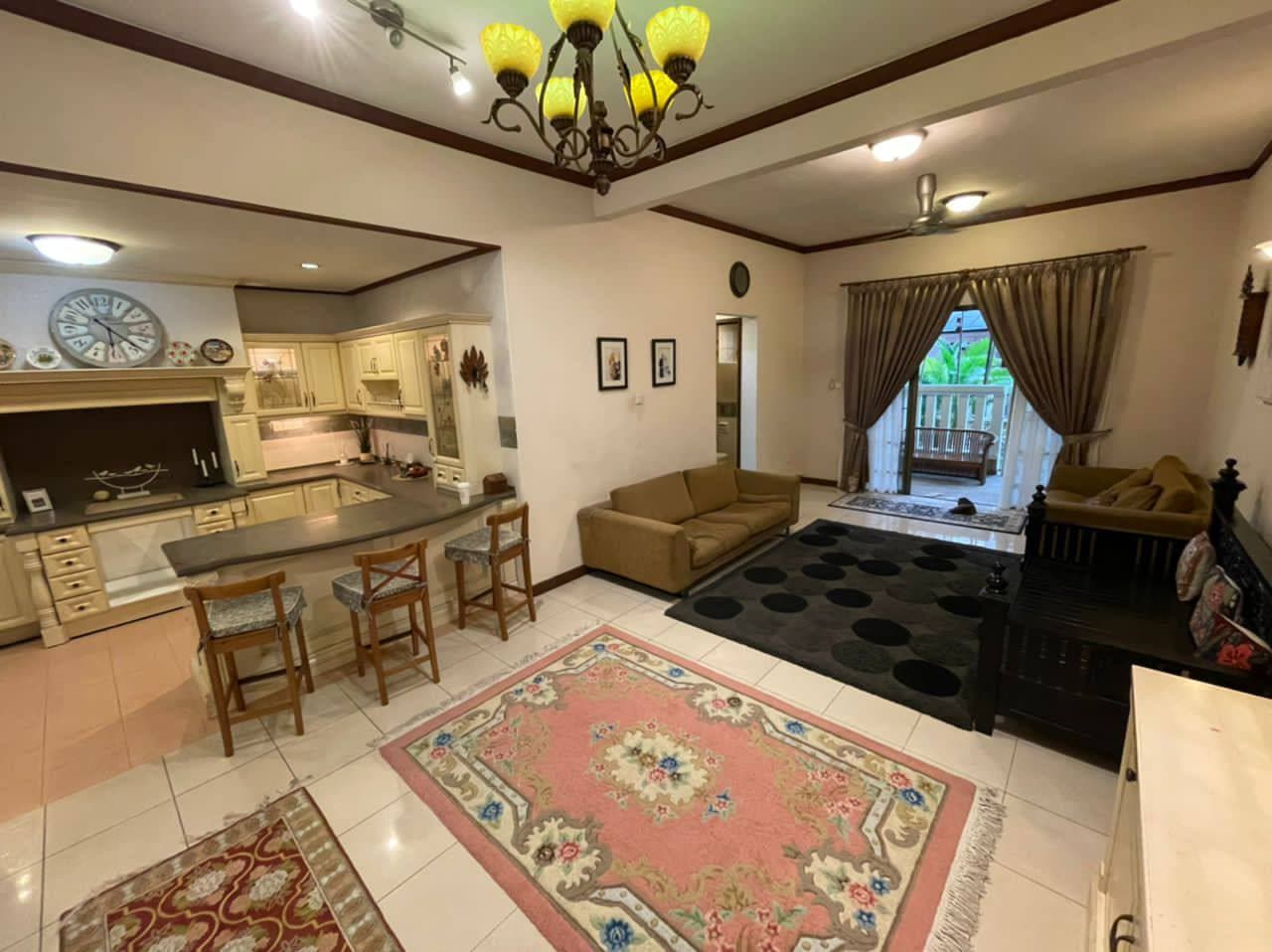 Double Storey Terrace Seksyen U8 Bukit Jelutong