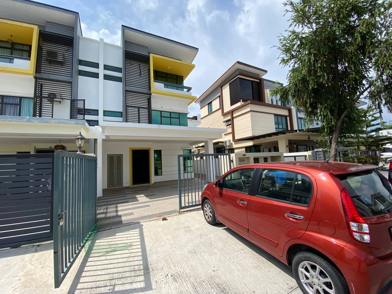 Semi-D Montana Setia Utama Setia Alam - photo 1