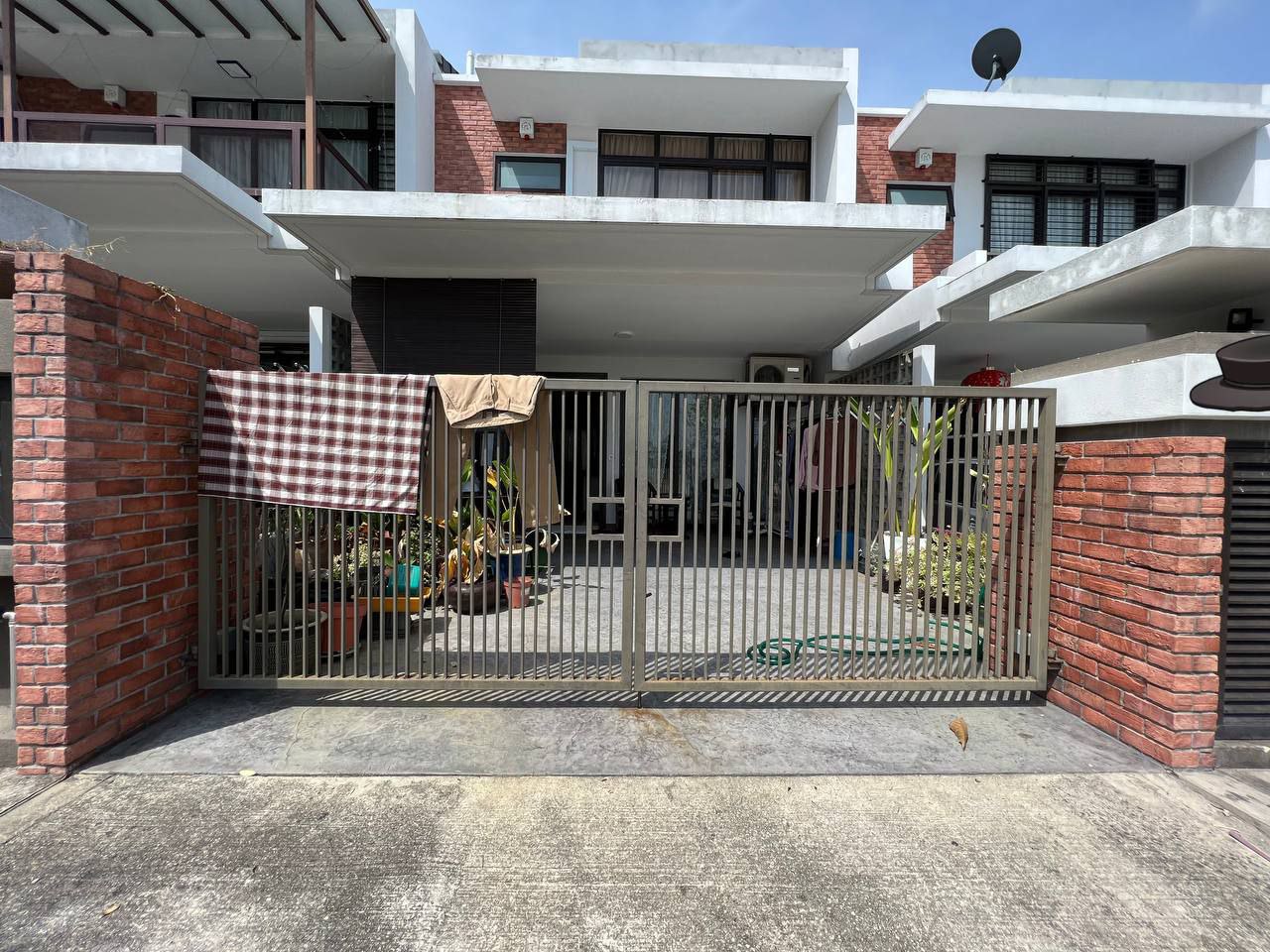 Double Storey Terrace, Elmina Valley 3A - photo 1