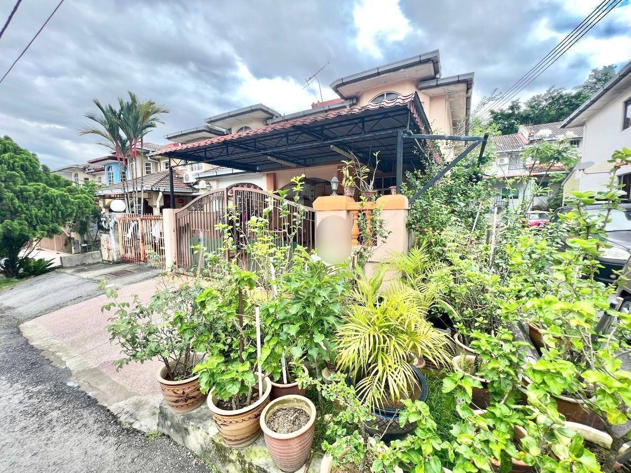 End Lot Double Storey Terrace,Bandar Bukit Puchong - photo 3