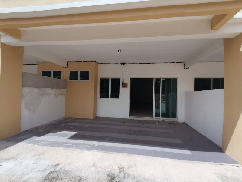 RUMAH UNTUK DIJUAL TERES SETINGKAT TAMAN VILLA MUTIARA JERANTUT - photo 2