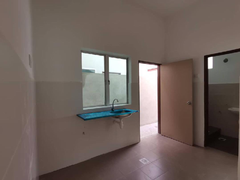 RUMAH UNTUK DIJUAL TERES SETINGKAT TAMAN VILLA MUTIARA JERANTUT - photo 8