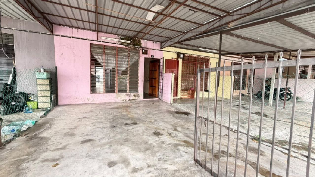 Double Storey Low Cost Taman Budiman Banting - photo 1