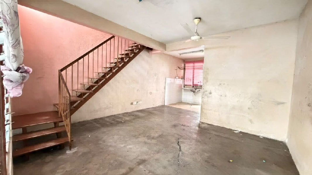 Double Storey Low Cost Taman Budiman Banting - photo 5