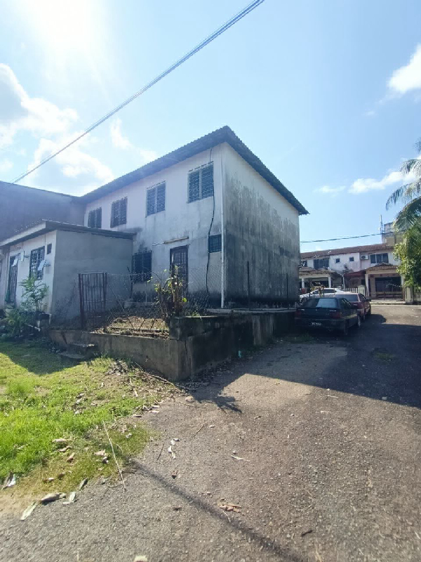 End Lot Teres 2 Tingkat Taman Temerloh Makmur - photo 3