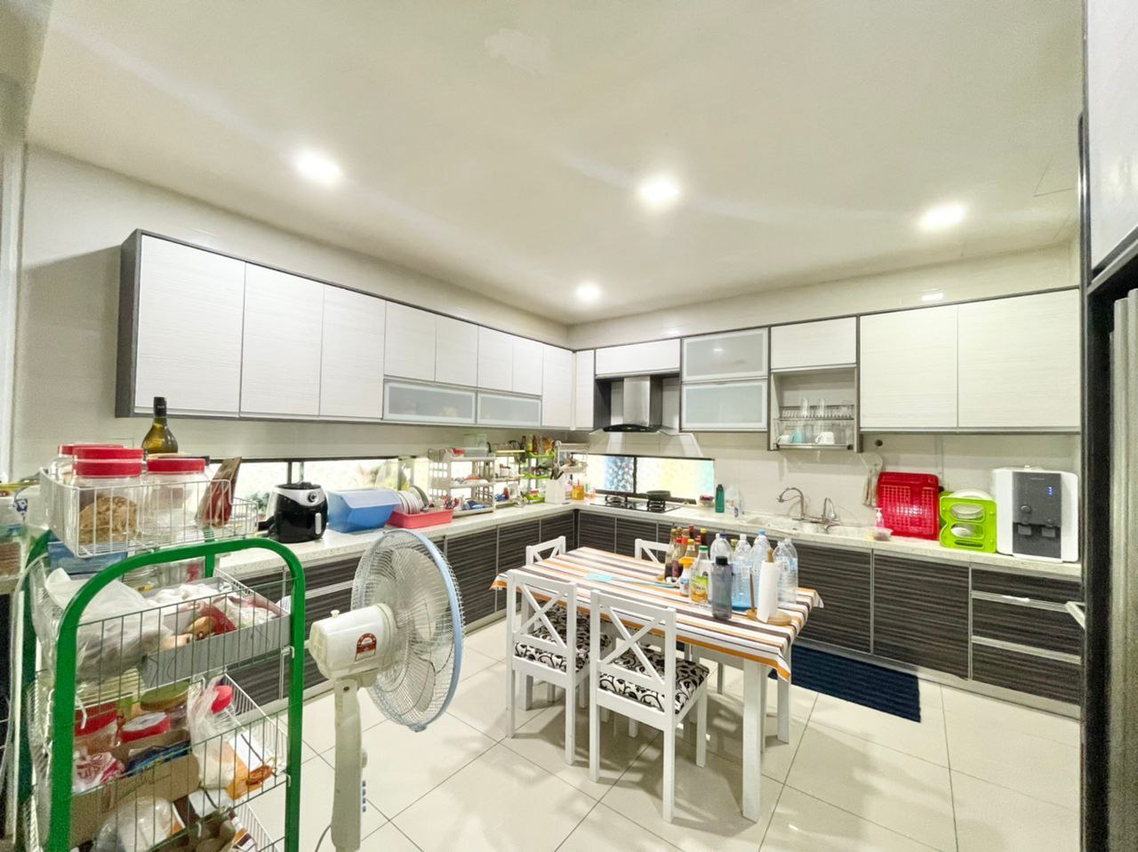 Cheapest 3 Storey Semi D Taman Tropika 2 Bangi - photo 4