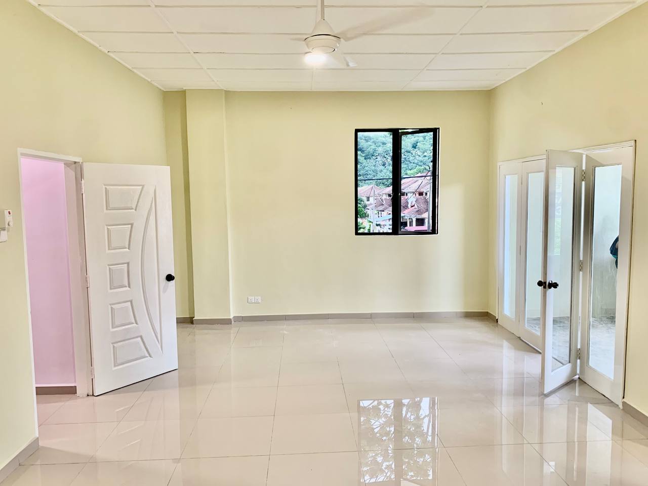 Double Storey Taman Desa Melati Bandar Baru Nilai - photo 9