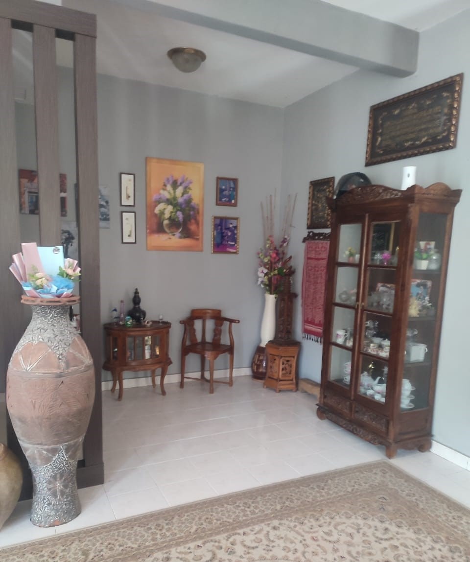 Semi D Double Storey Taman Dahlia Sepang - photo 3