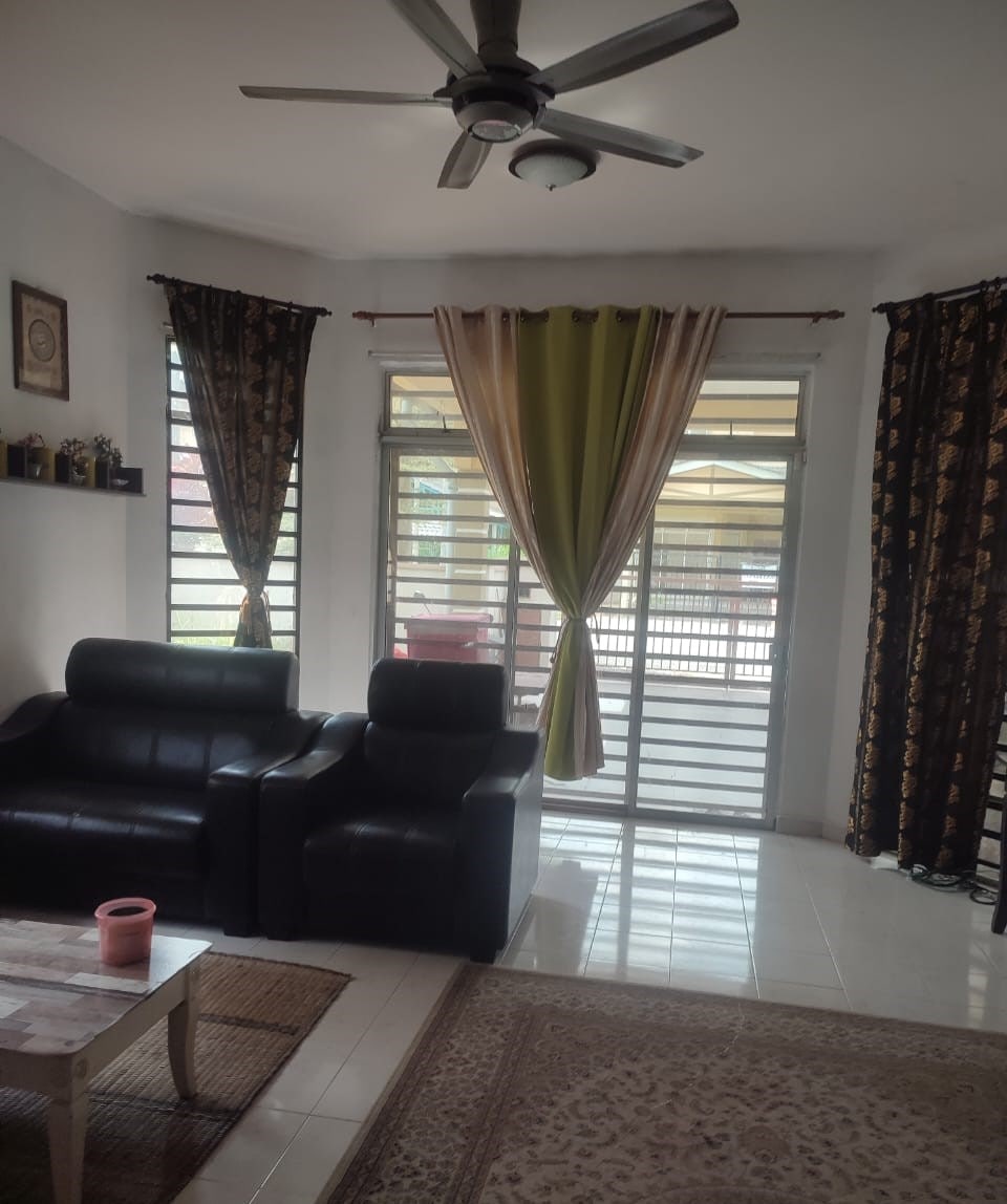 Semi D Double Storey Taman Dahlia Sepang - photo 5