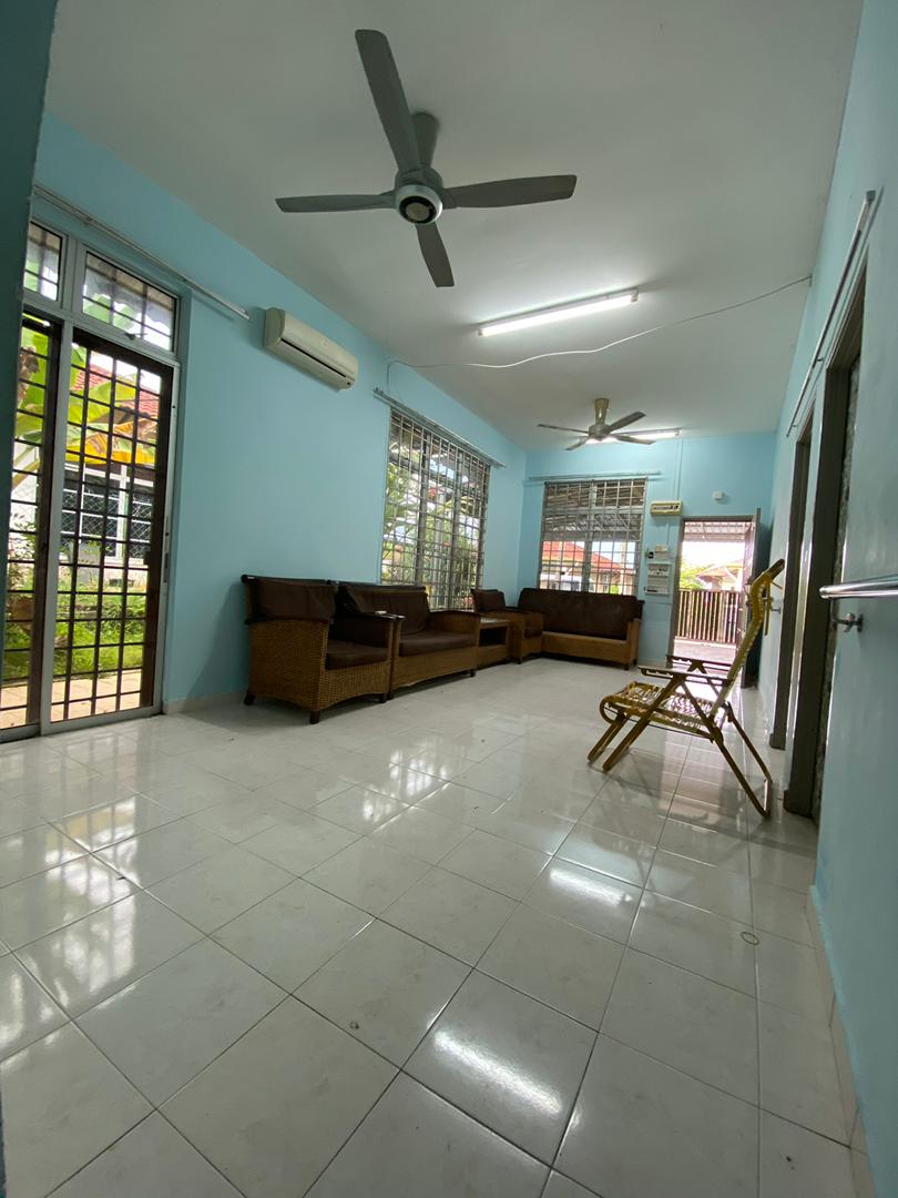 Semi D Single Storey Taman Dahlia Sepang - photo 2
