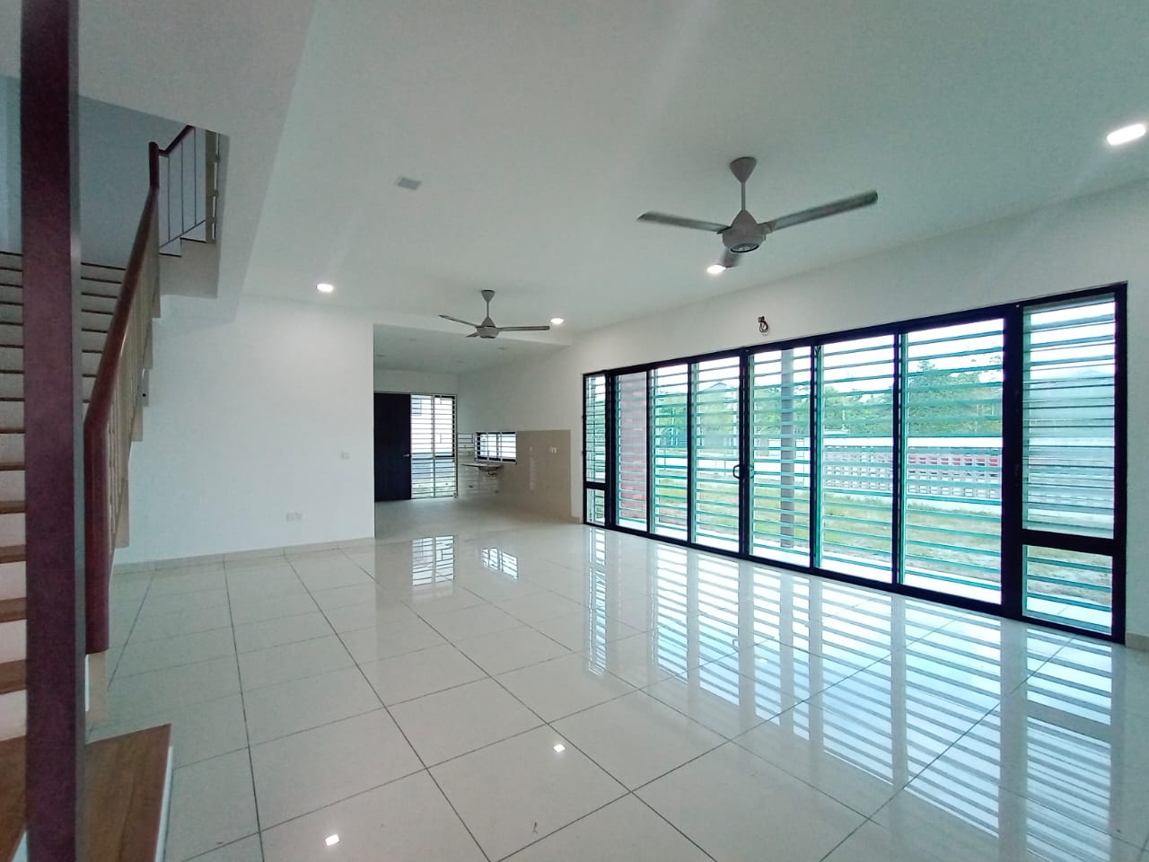 Elmina Valley 2 Corner Lot, West Elmina - photo 4