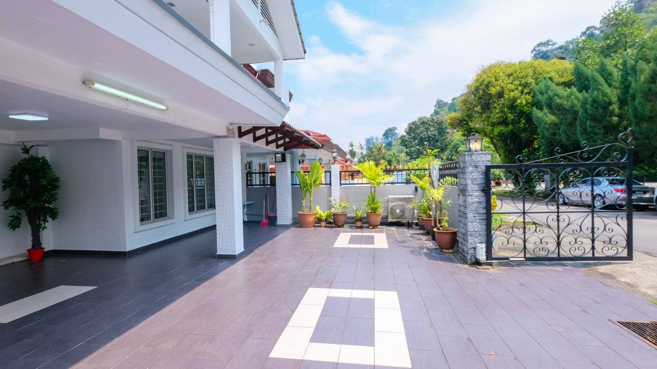 2 Storey Semi Detached Jalan M4, Taman Melawati - photo 2