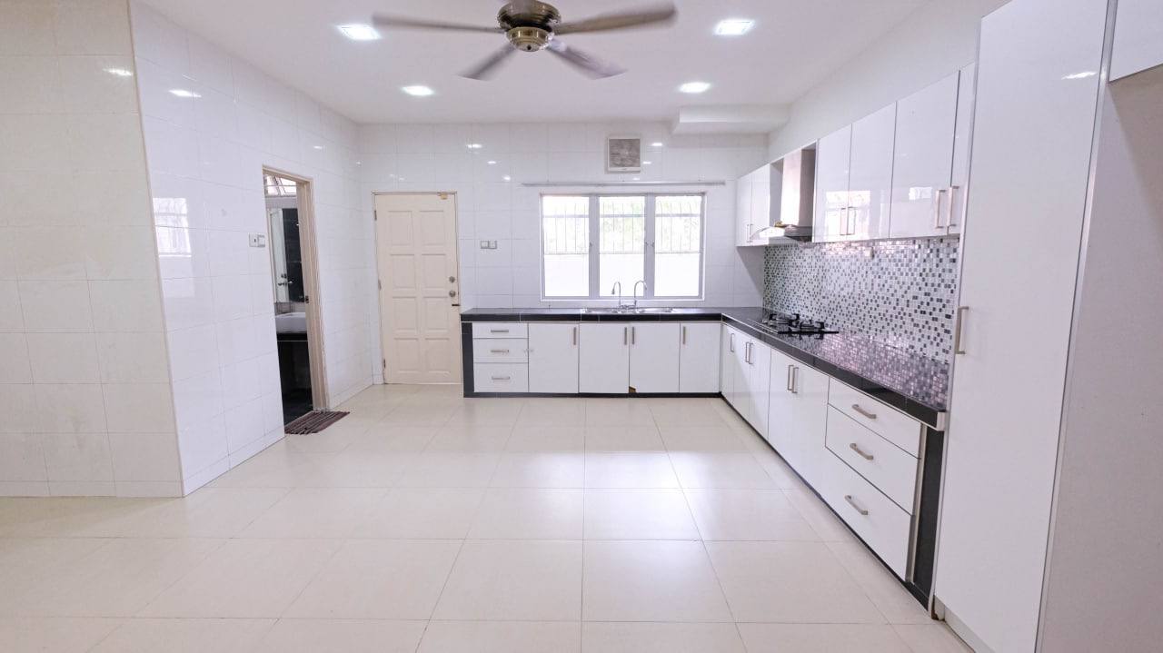 2 Storey Semi Detached Jalan M4, Taman Melawati - photo 8