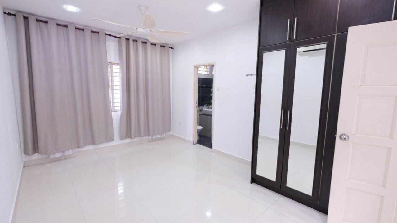 2 Storey Semi Detached Jalan M4, Taman Melawati - photo 13