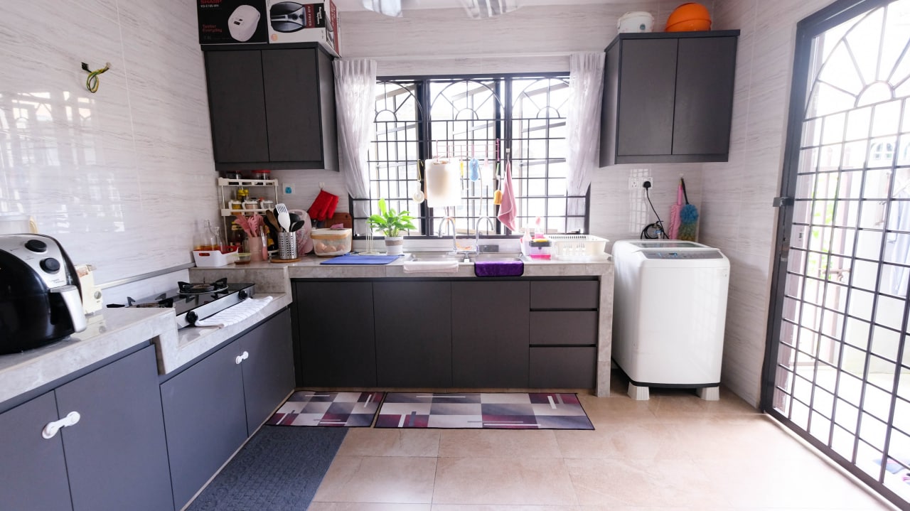 Double Storey Terrace, Jalan Nova U5 Subang Bestar - photo 5