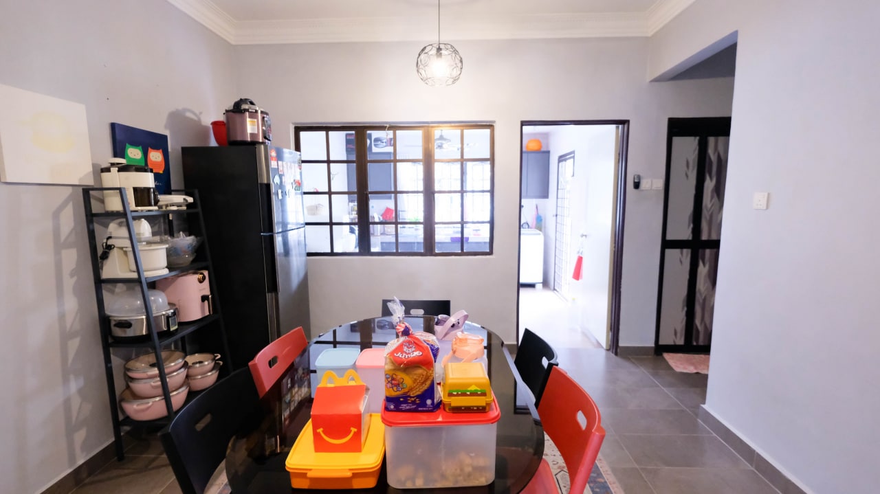 Double Storey Terrace, Jalan Nova U5 Subang Bestar - photo 7