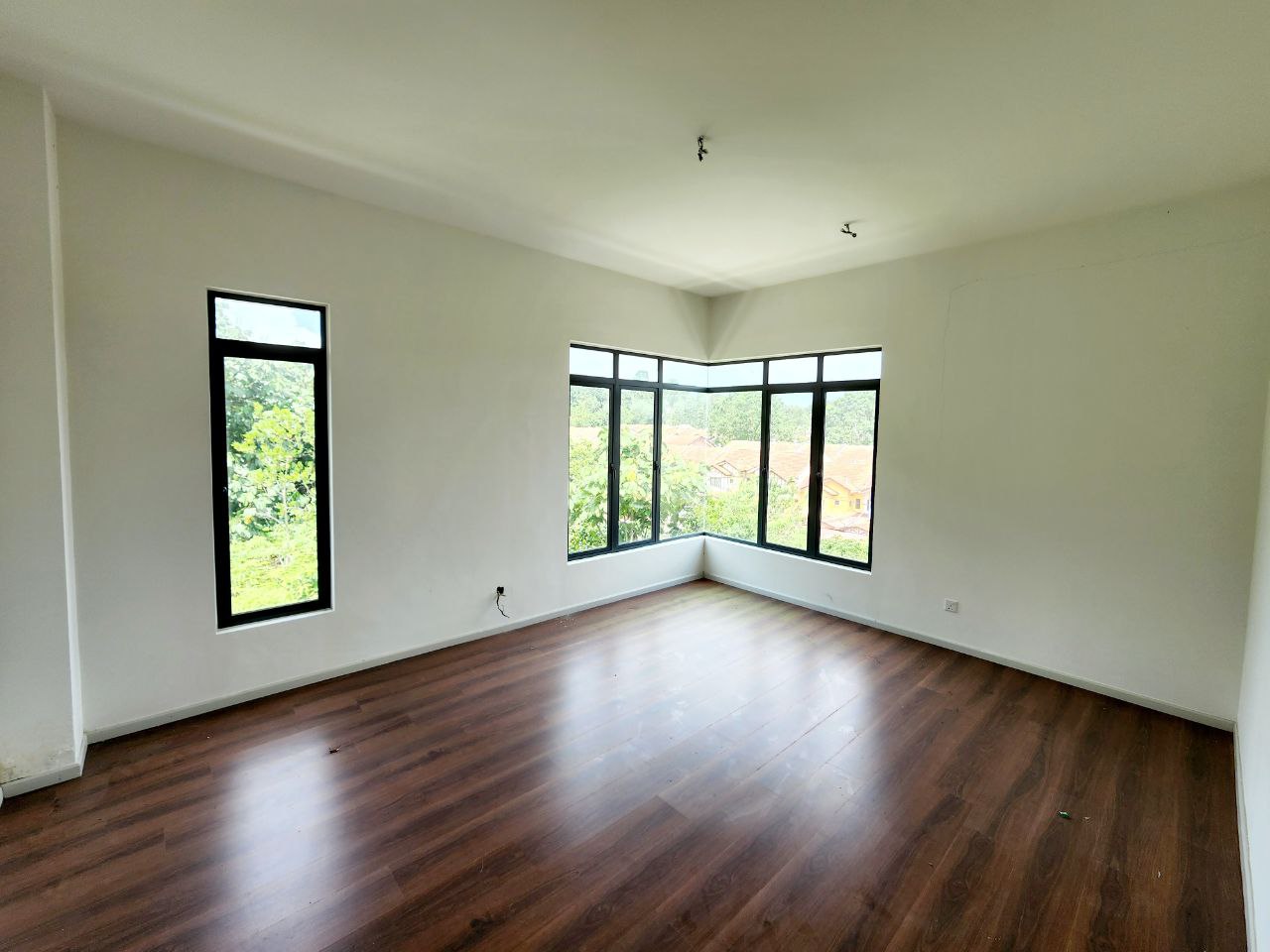 CORNER 3 STY BUNGALOW , LAMBAIAN RESIDENCE BANGI - photo 7