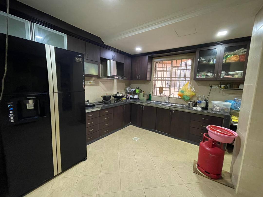 2,5 Sty Terrace Tmn Bukit Serdang, Seri Kembangan - photo 3