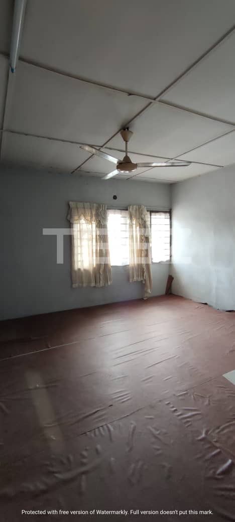 Sri Muda Shah Alam 3Sty House 14x60 RM365k tez - photo 4