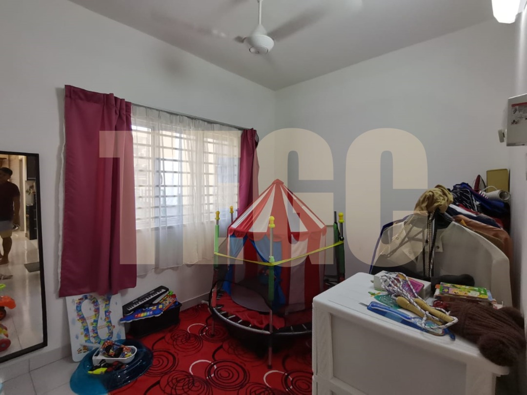Laman Impian Townhouse Botanic Klang 1200sf RM390k - photo 8